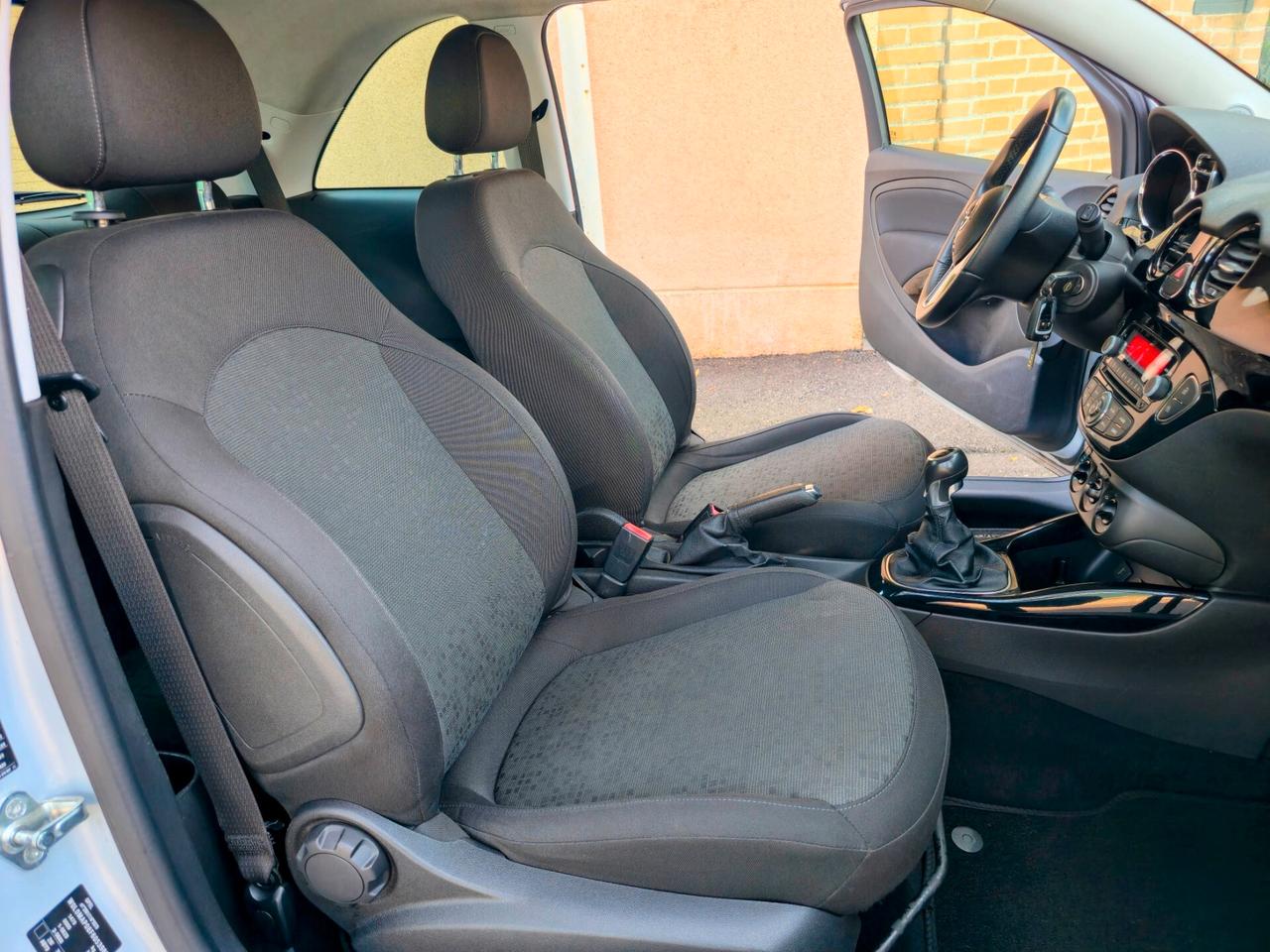 Opel Adam