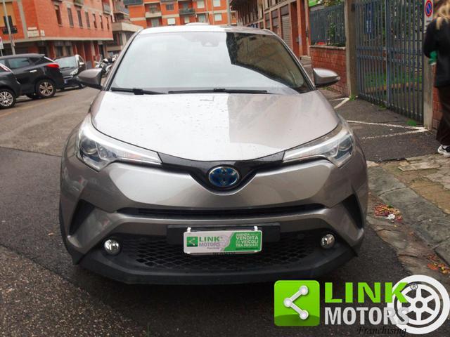 TOYOTA C-HR 1.8 Hybrid E-CVT Business
