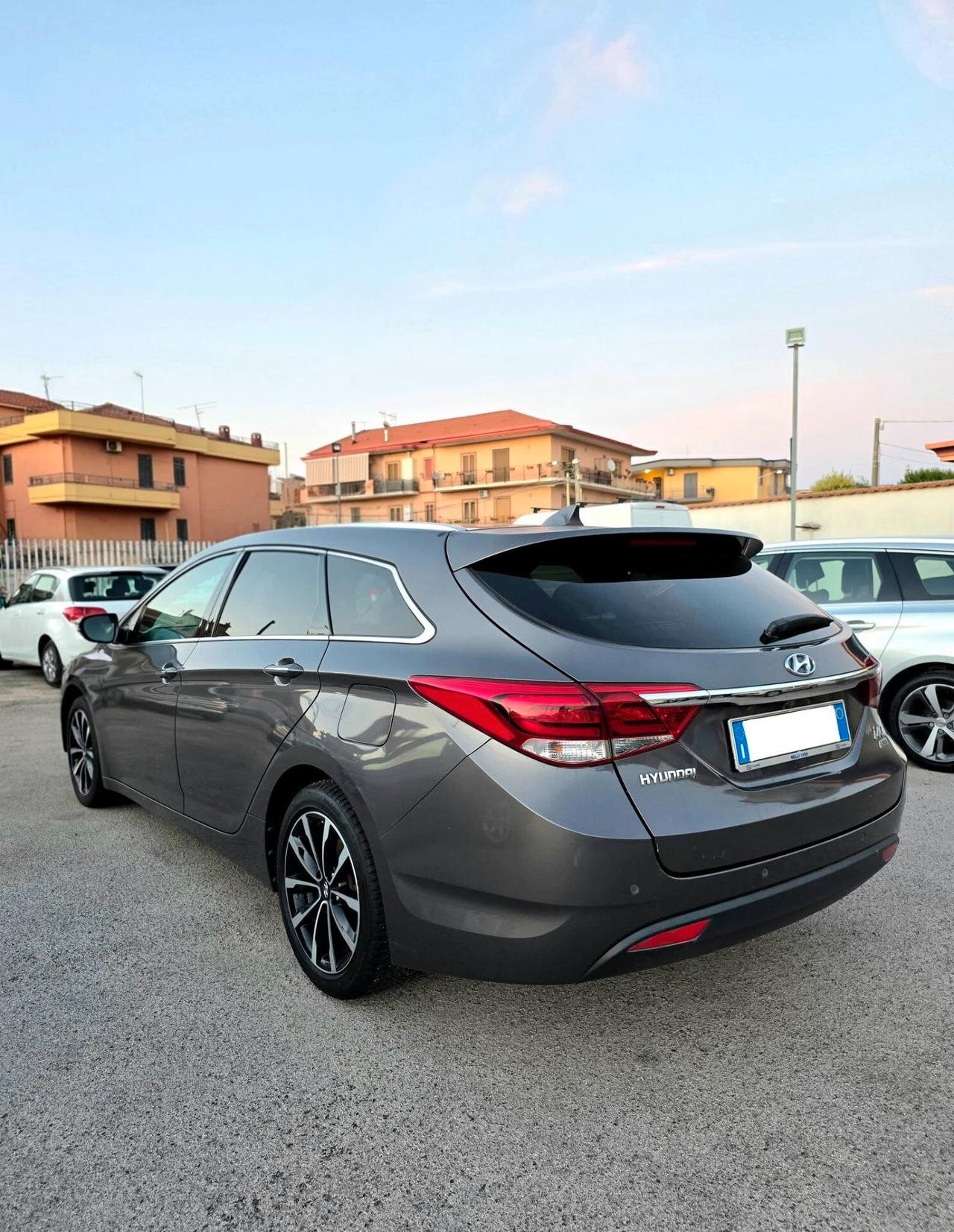 Hyundai i40 Wagon 1.6 CRDi DCT Business