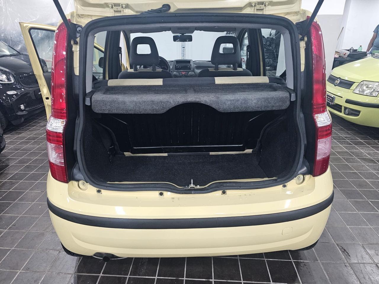 NUOVA FIAT PANDA EMOTION 1.2 BENZ 60CV - AUTO COME NUOVA