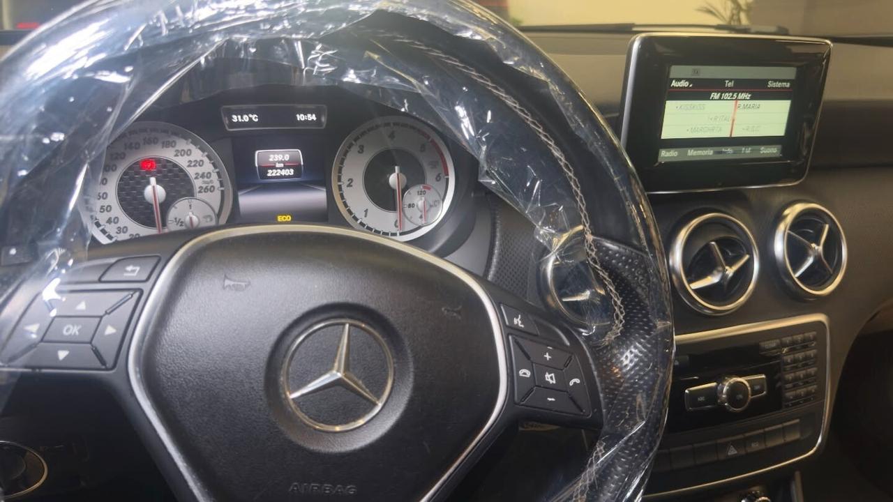 Mercedes-benz A 180 CDI 109CV Sport - 2014