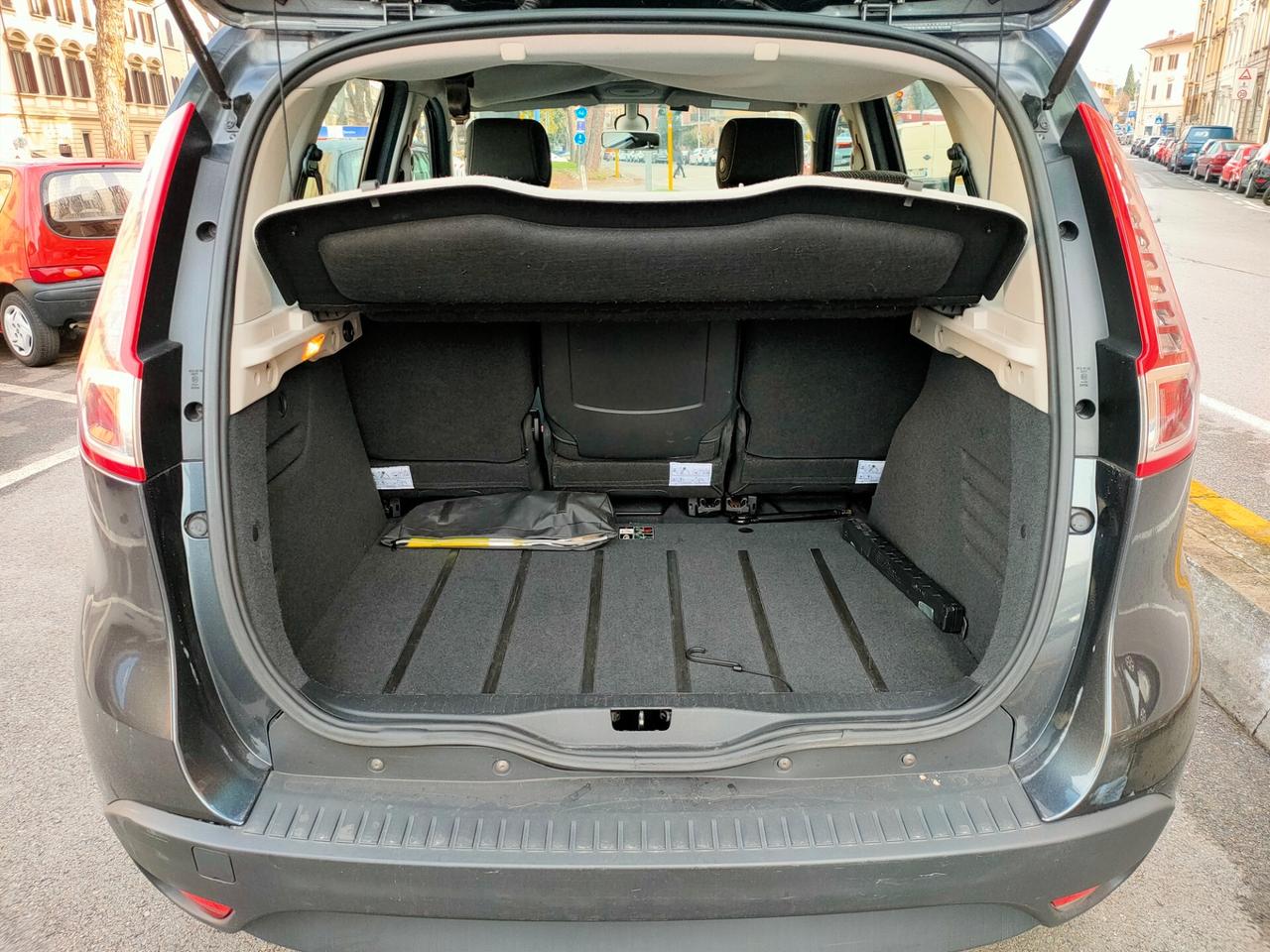 Renault Scénic X-Mod 1.5 dCi 110CV Luxe