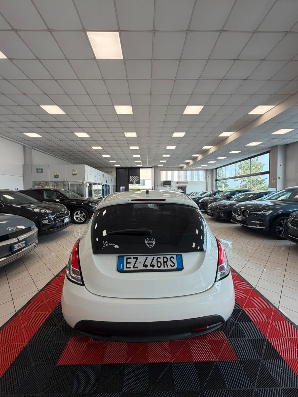 Lancia Ypsilon 1.2 69 CV 5 porte GPL Ecochic Gold
