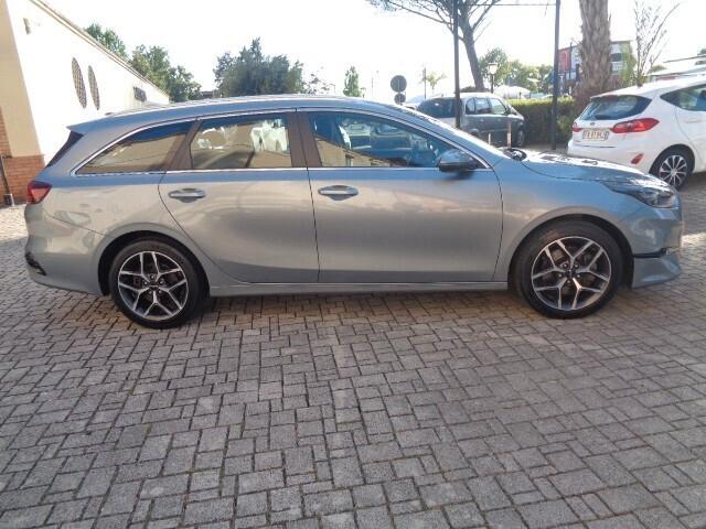 Ceed 1.6 CRDi 136 CV MHEV DCT SW Business NESSUN VINCOLO DI FINANZIAMENTO