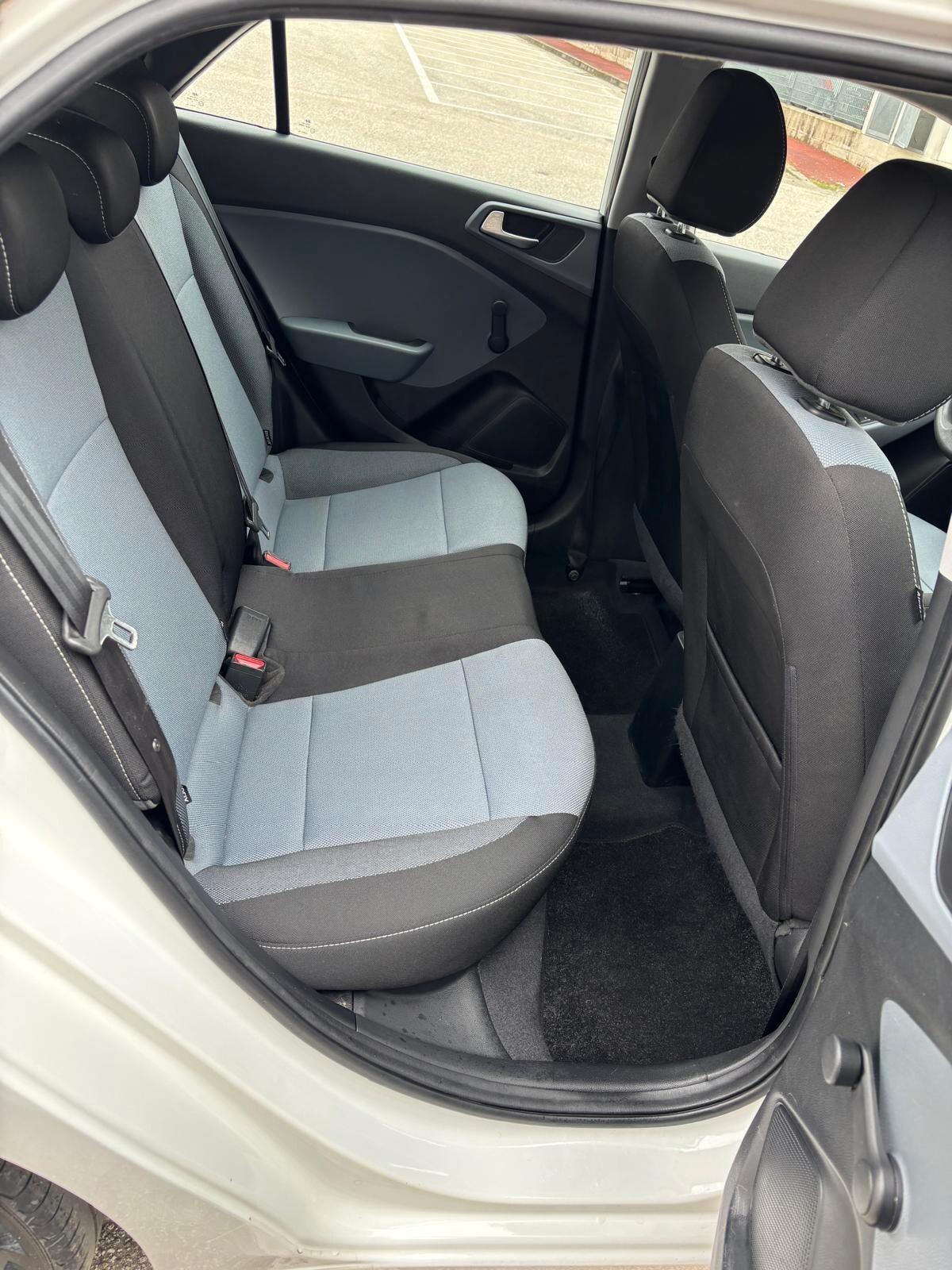 Hyundai i20 1.2 GPL 84 CV 5 porte Econext Comfort UNICO PROPRIETARIO neopatentati