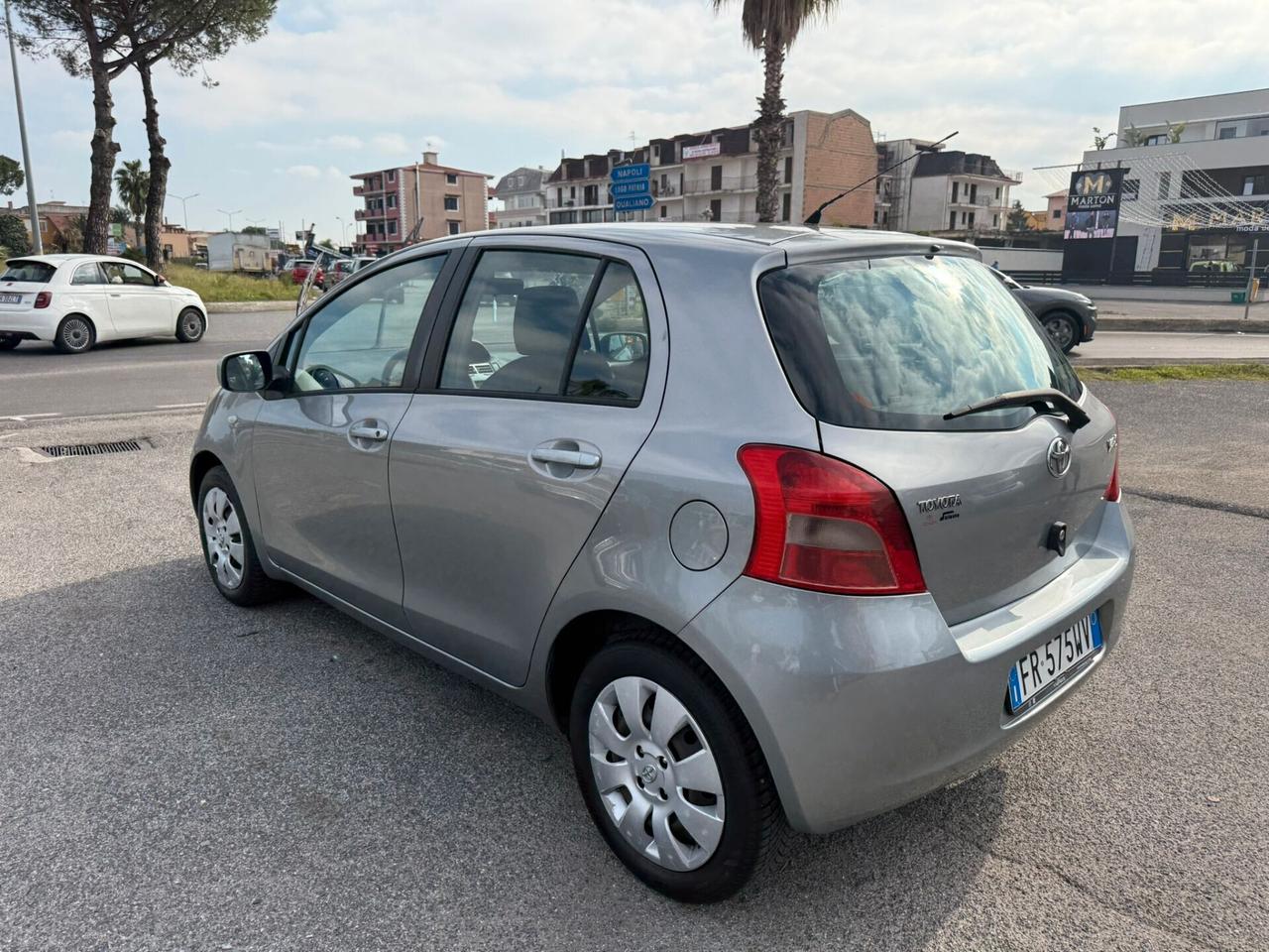 TOYOTA YARIS 5PORTE 1.0BENZINA 69CV OK NEOPATENTATI