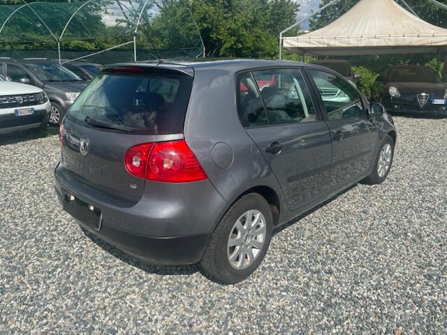 Volkswagen Golf 1.6 16V FSI 5p. Comfortline