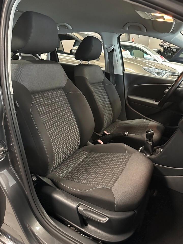 VW Polo 5p 1.4 tdi Comfortline - Neopatentati