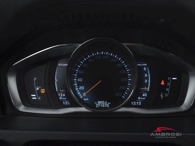 VOLVO V60 D3 Geartronic R-Design Momentum - PER OPERATORI DE