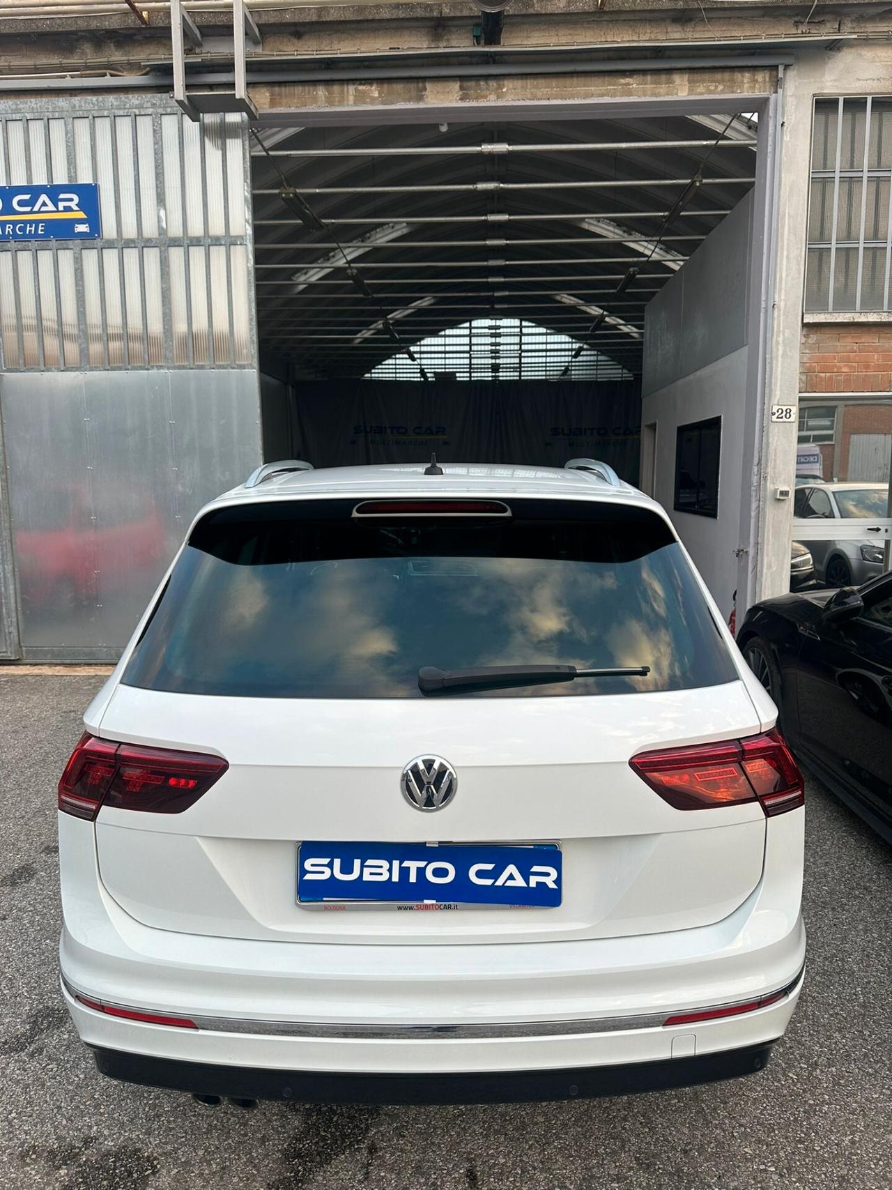 Volkswagen Tiguan 2.0 TDI SCR DSG R-LINE PACK COMPLETO