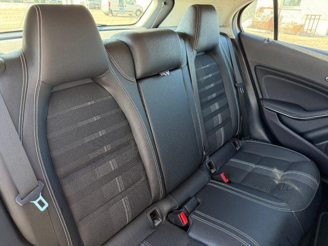 MERCEDES-BENZ GLA 180 Premium Auto. PREZZO REALE / NEOPATENTATI
