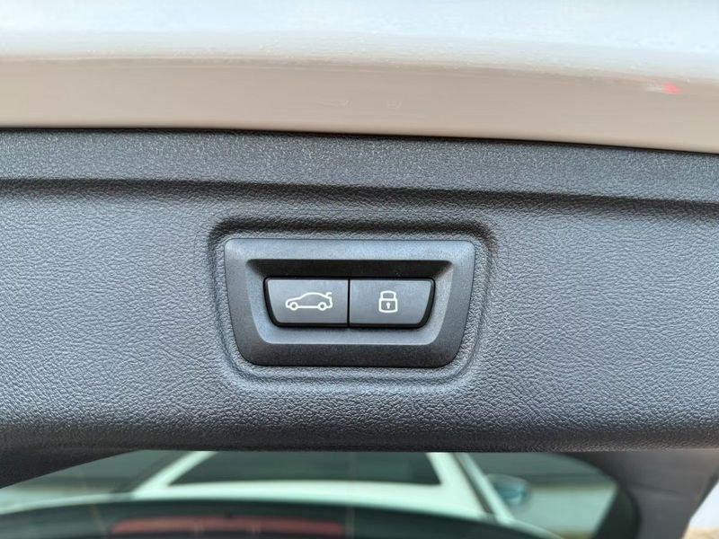 BMW Serie 3 320d 48V MSport Touring auto Tetto Full Led Camera 360° HUD