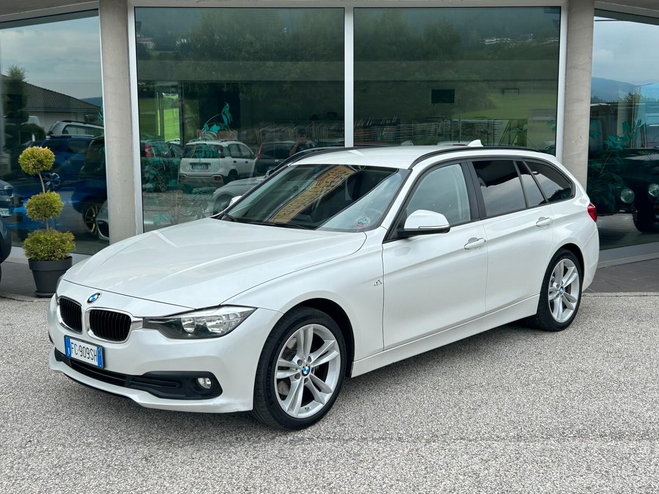 Bmw 320d xDrive Touring Sport 4x4