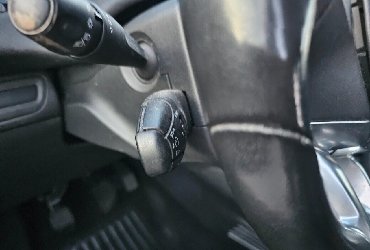Peugeot 208 GPL GUIDABILE DA NEOPATENTATI