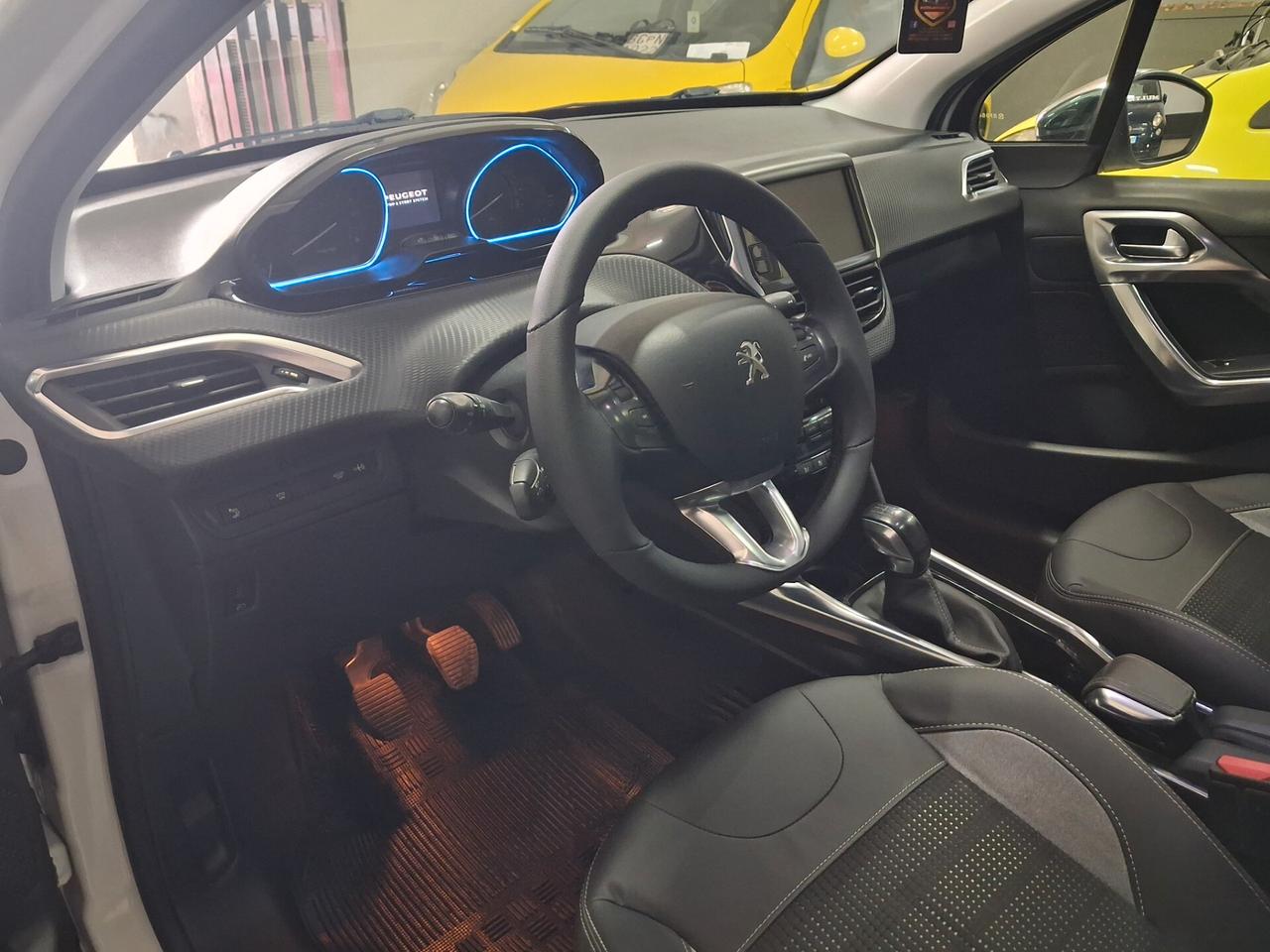 Peugeot 2008 1.6 e-HDi Allure Tetto / Nav/ 2013 unico prop