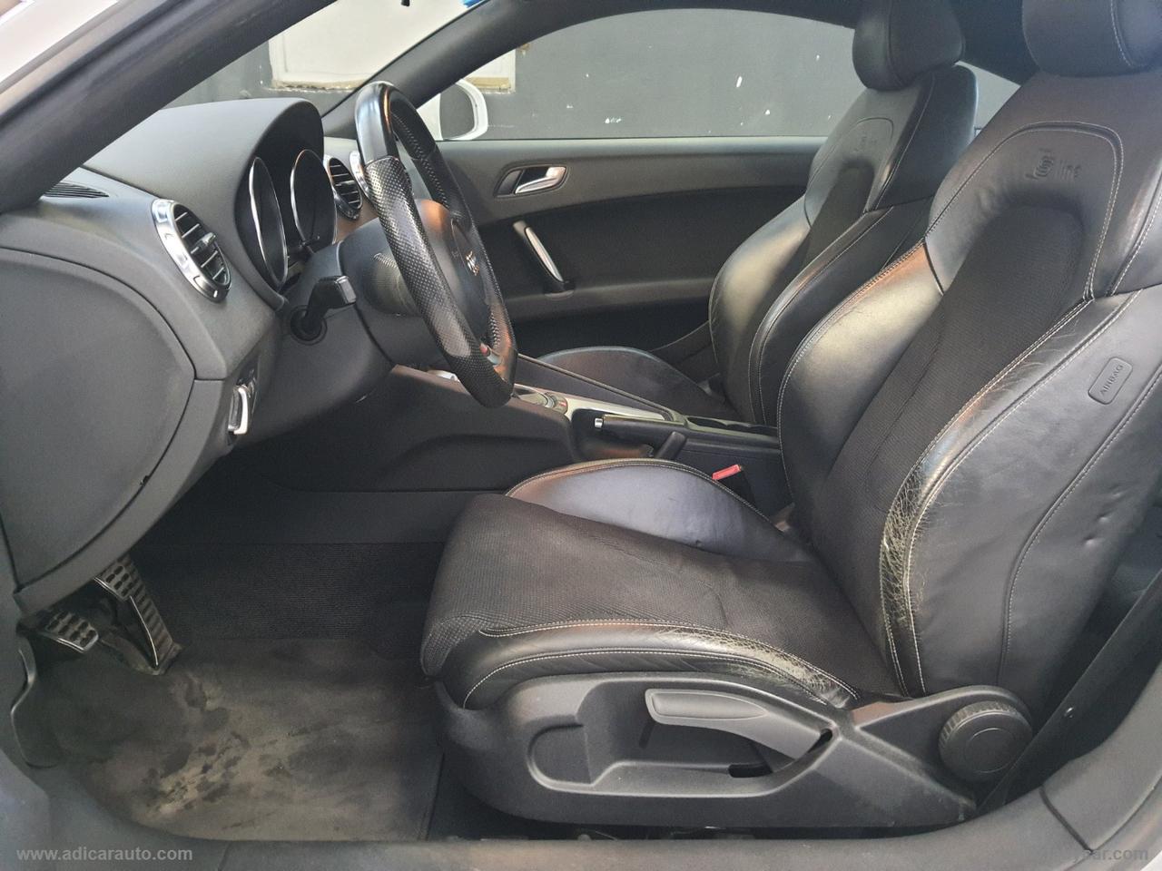 AUDI TT Coupé 2.0 TFSI S-line