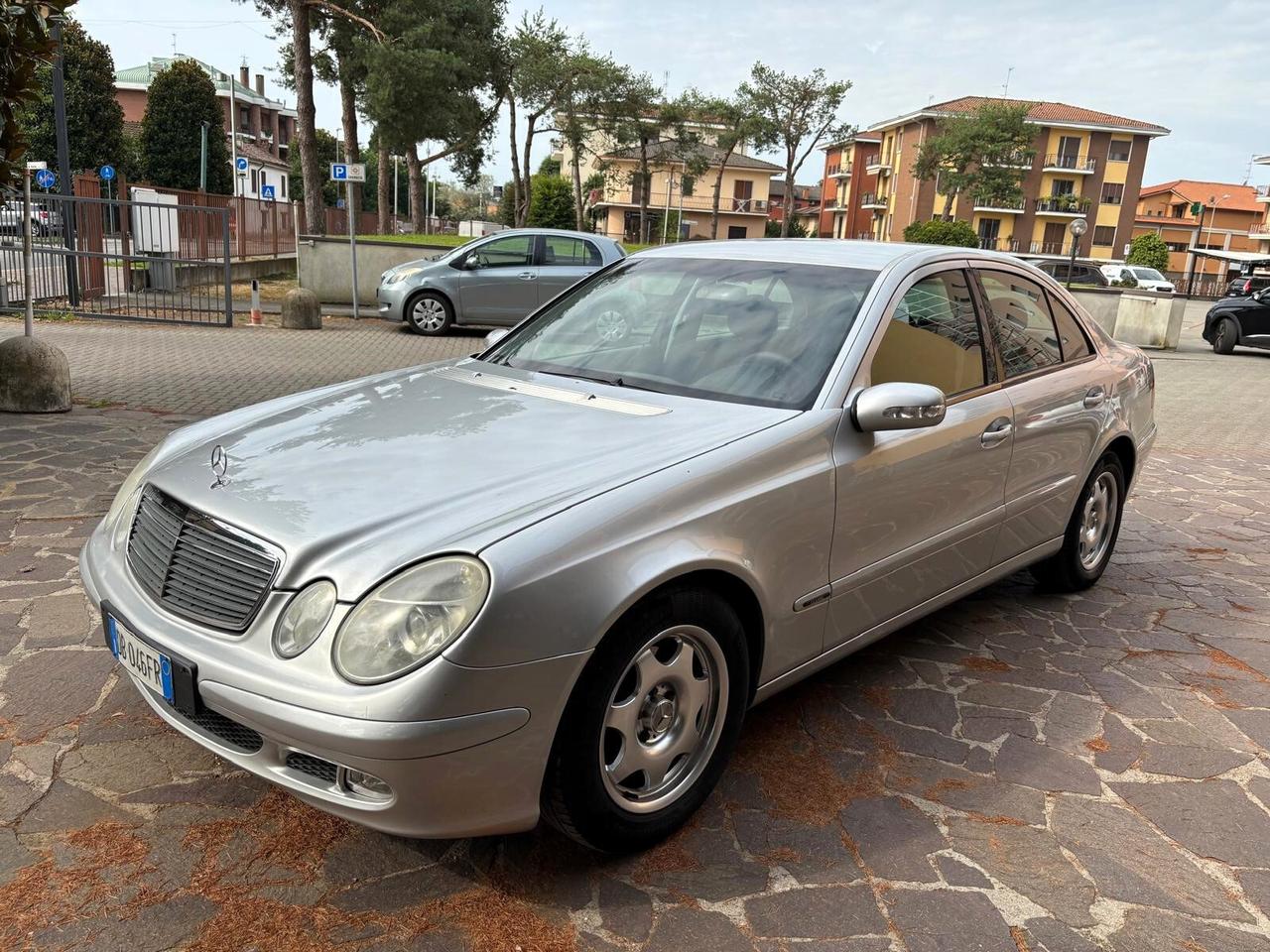 Mercedes-benz E 200 K Metano LEGGERE ANNUNCIO
