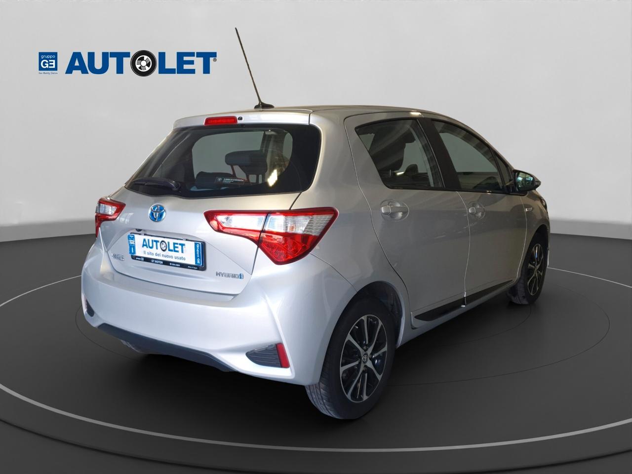 Toyota Yaris 1.5 Hybrid 5 porte Active 100 CV OK NEOPATENTATI !!!!!!