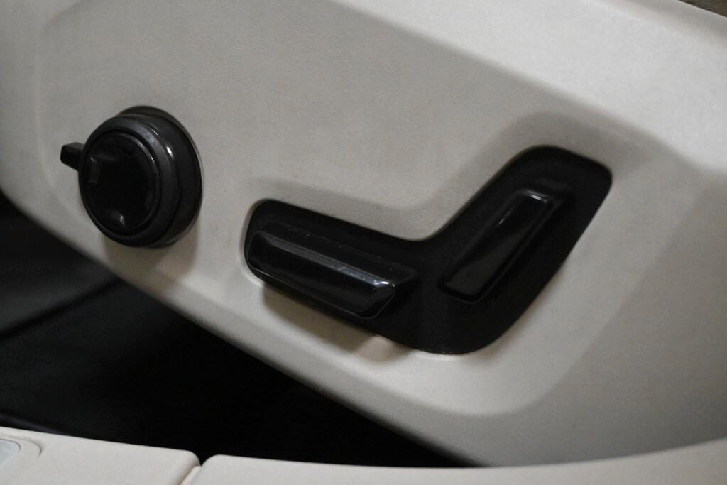 VOLVO V60 (2018-->) V60 D4 Geartronic Inscription