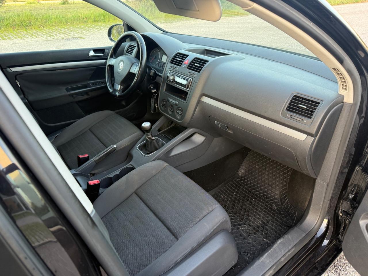 Volkswagen Golf 1.6 16V FSI 5p. Comfortline OK NEO PATENTATI