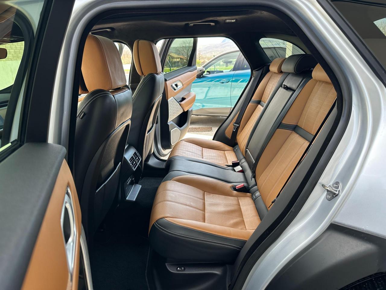 Land Rover Range Rover Velar 3.0d i6 mhev R-Dynamic HSE 4wd 300cv auto