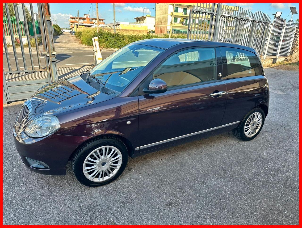 Lancia Ypsilon 1.4 Diva Ecochic GPL
