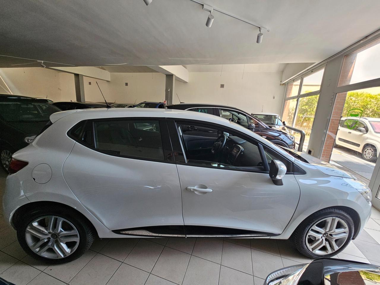 Renault Clio dCi 8V 75CV Start&Stop 5 porte Energy EURO6