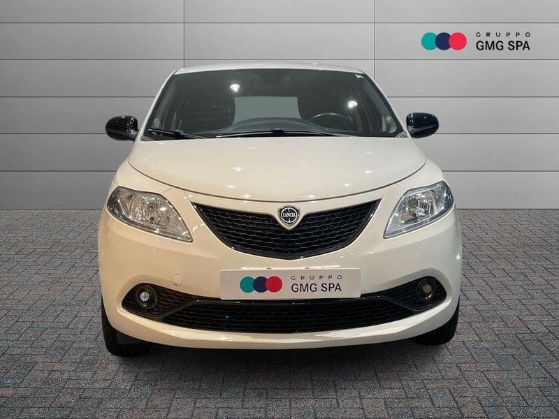 Lancia Ypsilon 1.0 firefly hybrid Gold s&s 70cv