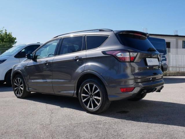 Ford Kuga 1.5 tdci ST-Line s&s 2wd 120cv