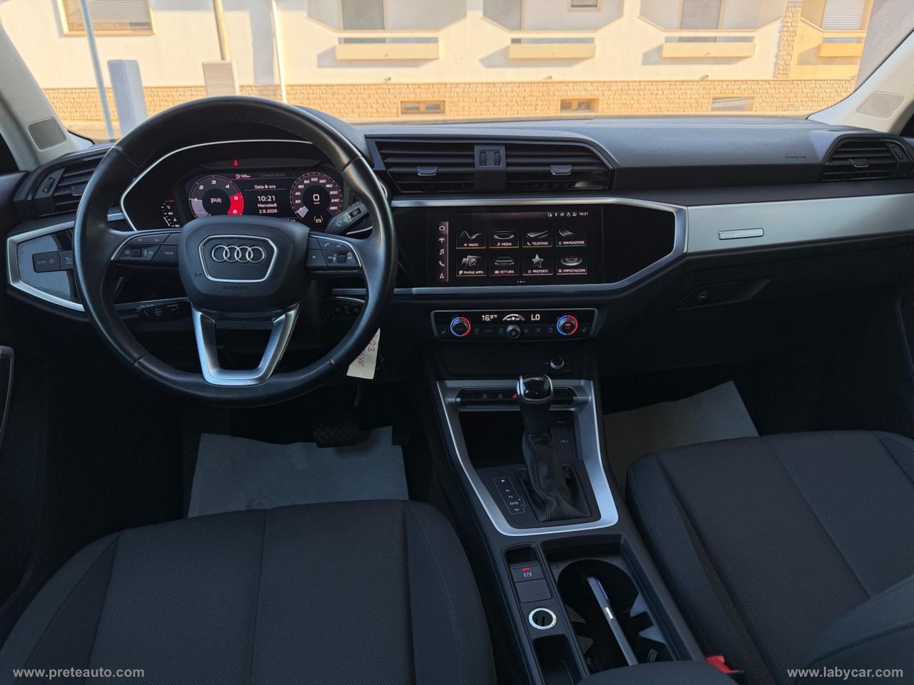 AUDI Q3 35 TDI S tronic Business Advanced
