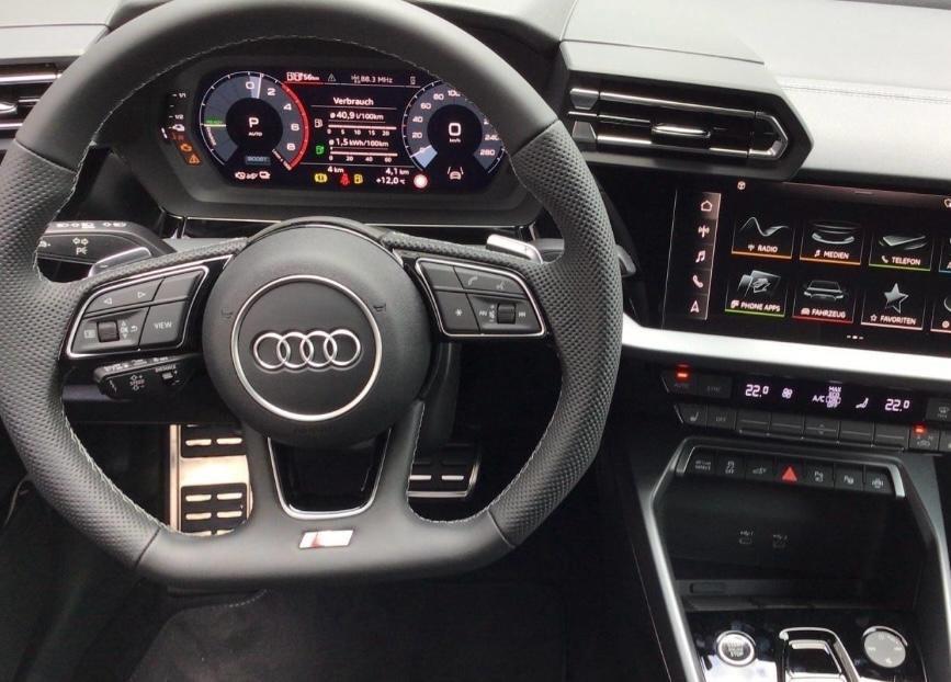 Audi A3 45 S tronic S line-Rata da 333€ al mese