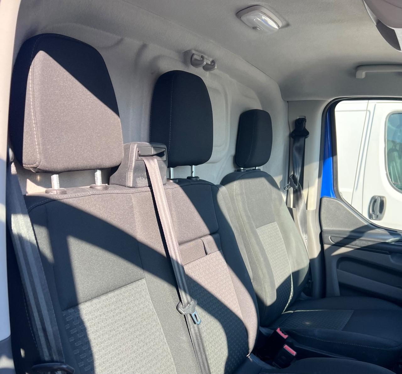 Ford Transit Custom L2H2 passo lungo tetto alto