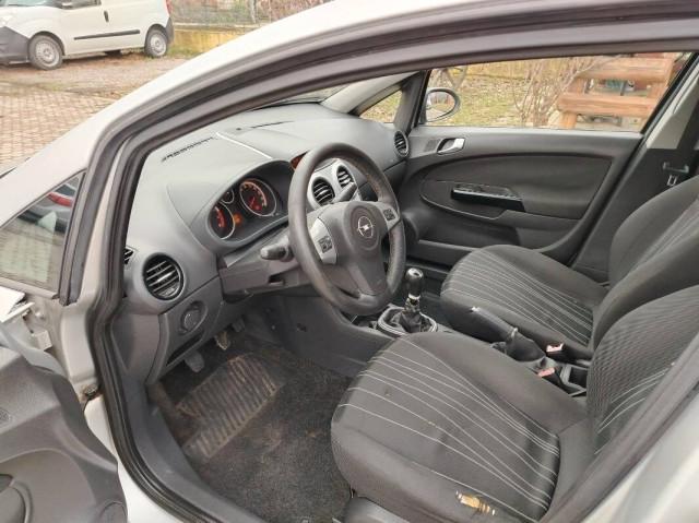 Opel Corsa 1.2 Enjoy c radio 5p