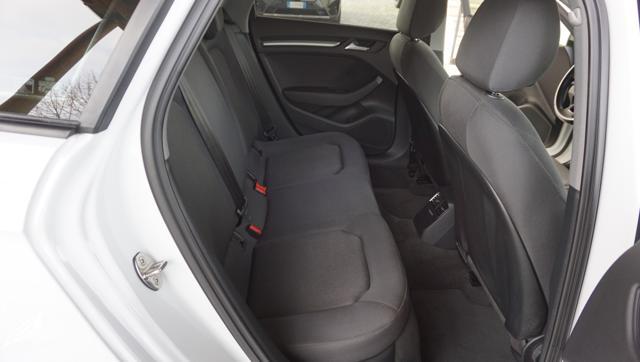 AUDI A3 SPB 40 TDI quattro S tronic Business