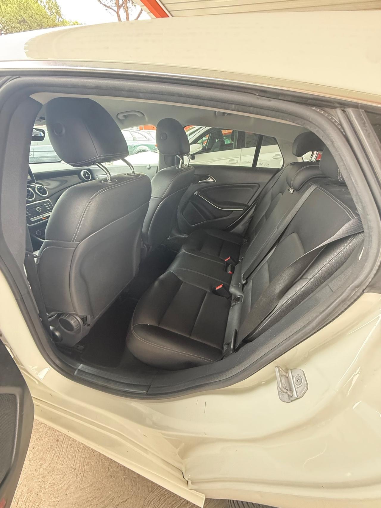 CLA 180 S.W.-premium -rate-garanzia -e6