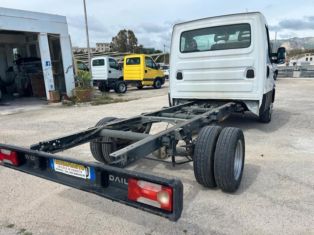 Iveco Daily 35C15 a telaio o frigo passo 3450