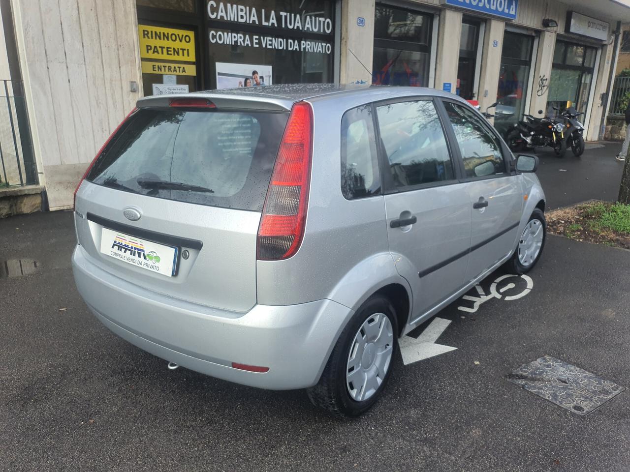 Ford Fiesta 1.2 16V 5p. Ambiente NEOPATENTATI