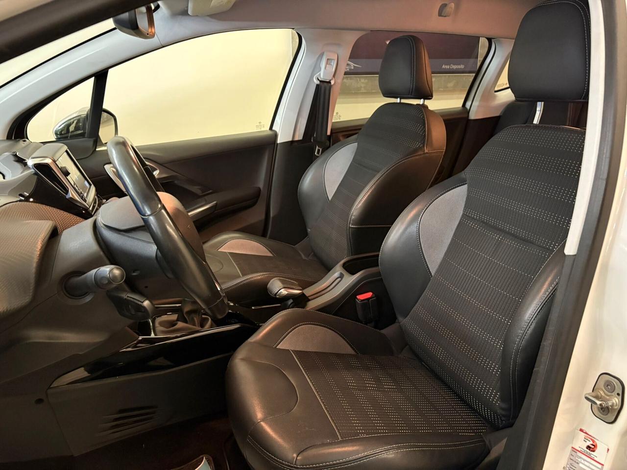 Peugeot 2008 1600cc BlueHDi 120 S&S Black Matt