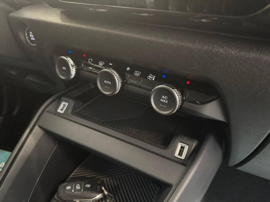 Citroen C4 1.5 bluehdi Shine s&s 130cv eat8