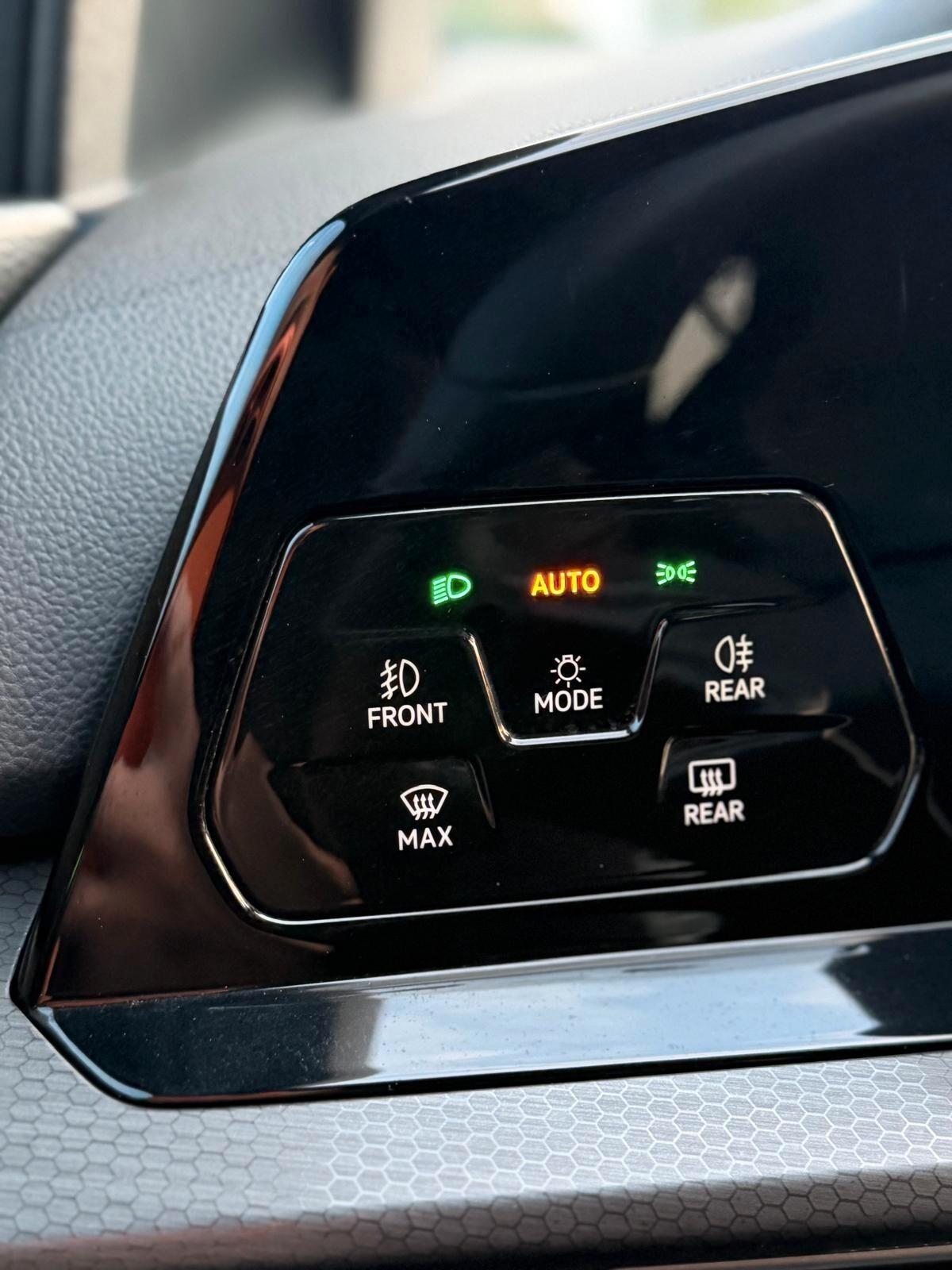 Volkswagen Golf 2.0 TDI DSG GTD