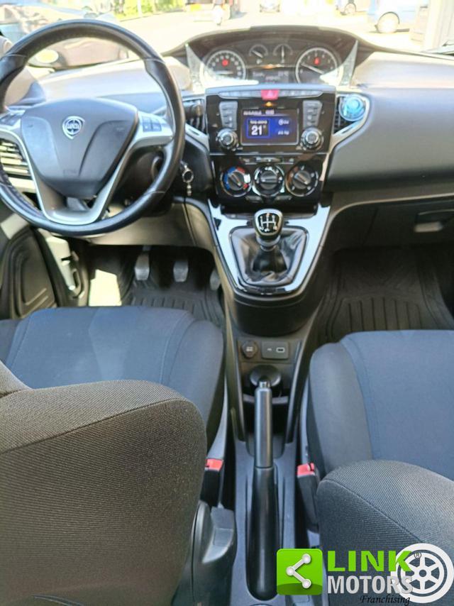 LANCIA Ypsilon 0.9 TwinAir 85 CV 5 porte Metano Ecochic