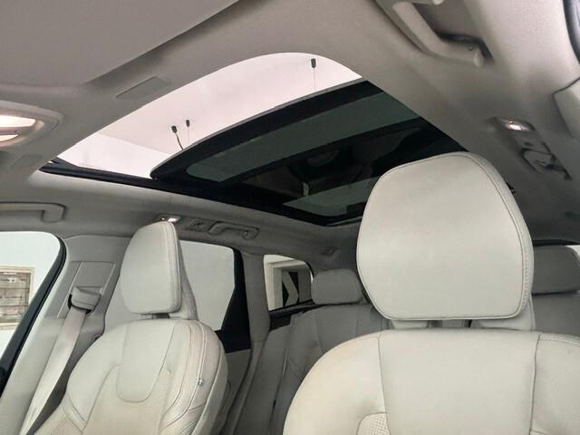 Volvo XC60 2.0d b4 Ultimate Dark awd 2024