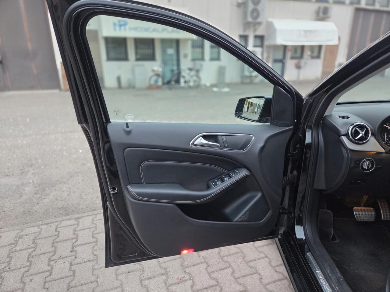 Mercedes-benz B 200 CDI Automatic Premium