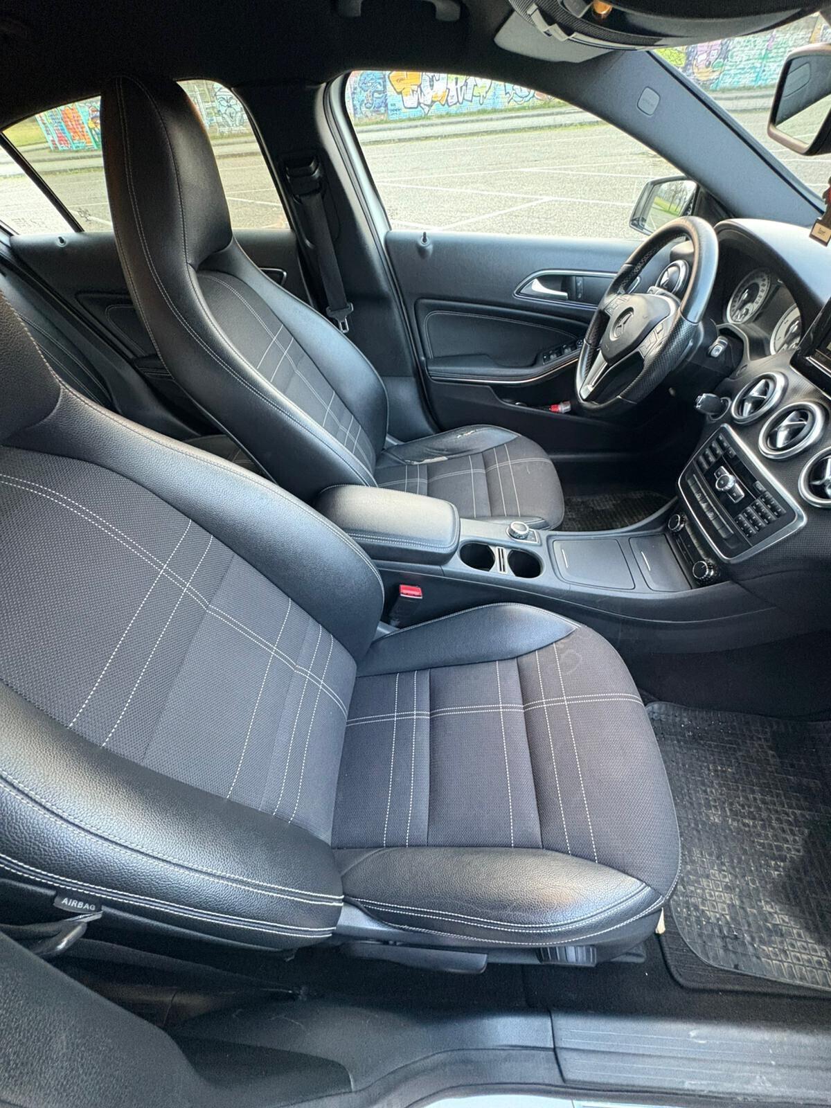 Mercedes-benz A 180 CDI Automatic Dark Night Edition