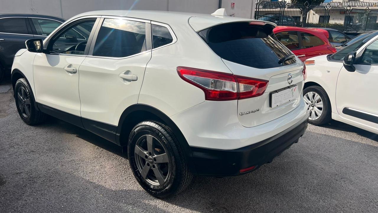 Nissan Qashqai 1.2 DIG-T Visia