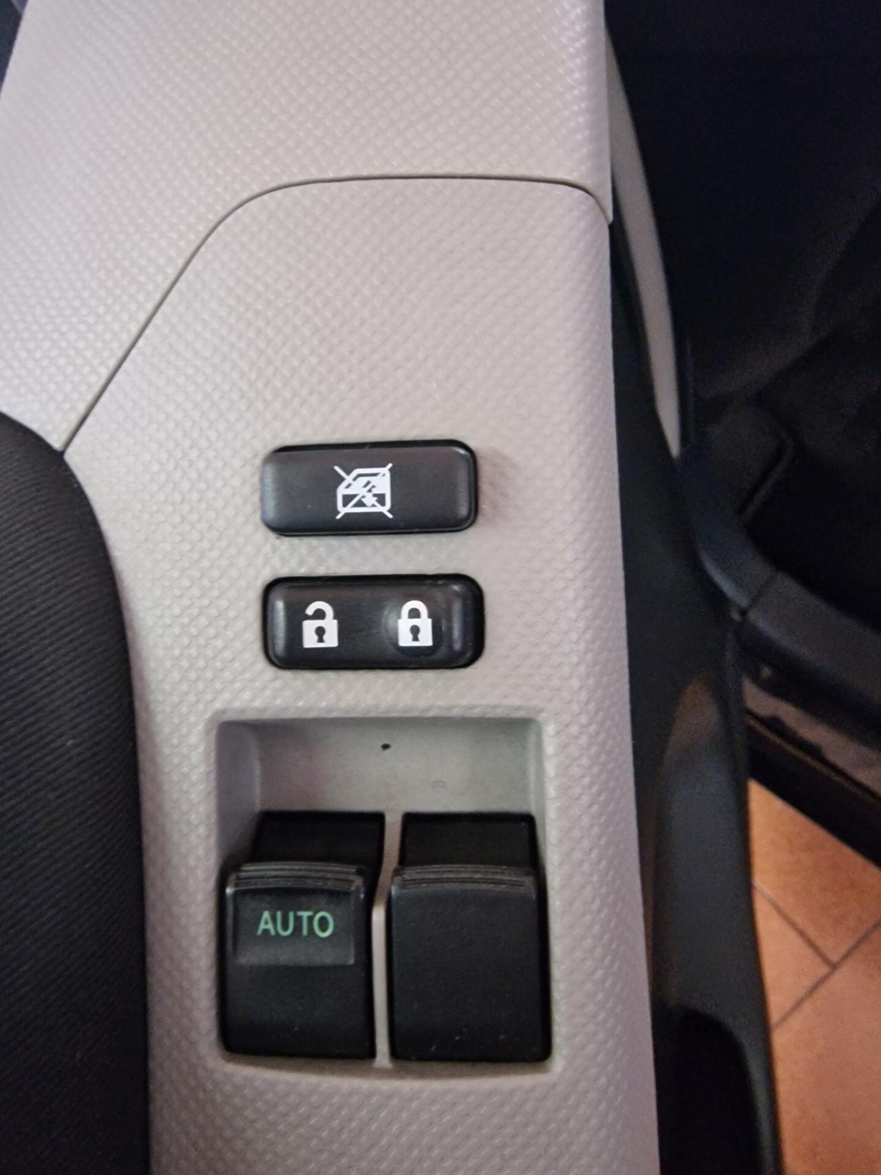 Toyota Yaris 1.0 5 porte Now, 102 mila chilometri