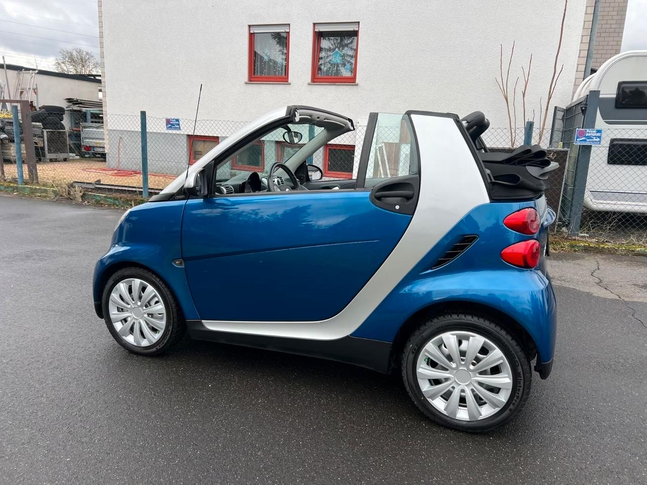 Smart ForTwo 1000 52 kW MHD cabrio passion