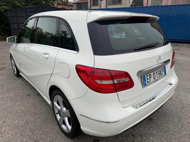 MERCEDES-BENZ B 180 BlueEFFICIENCY Premium senza nessun lavoro da fare