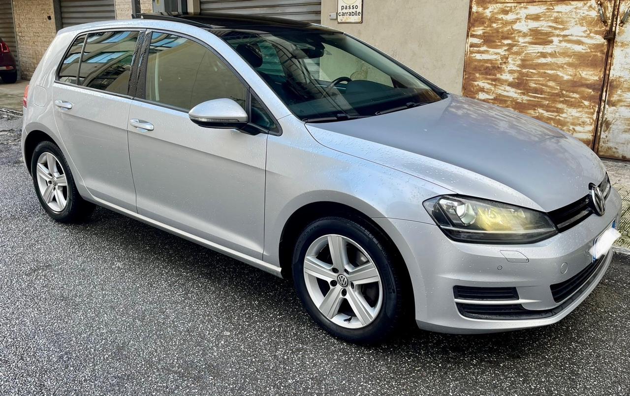 Volkswagen Golf 2.0 TDI 5p. Highline BlueMotion (Tetto apribile)