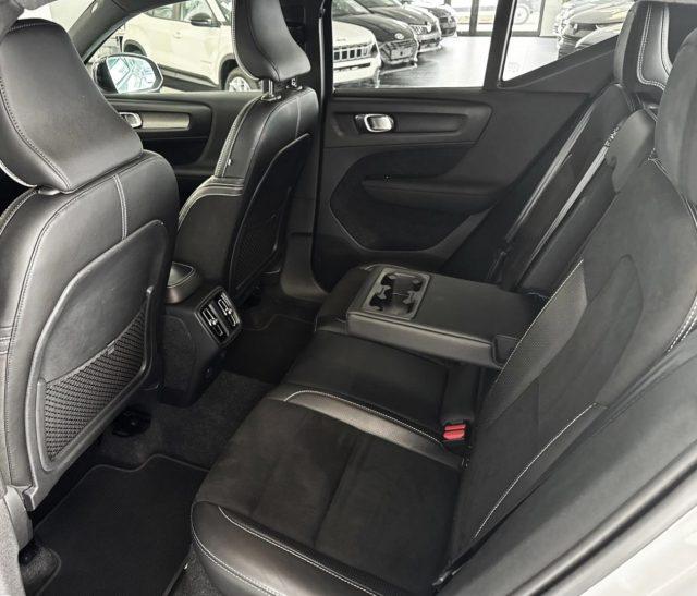 VOLVO XC40 2.0 D3 150 CV Geartronic R-design